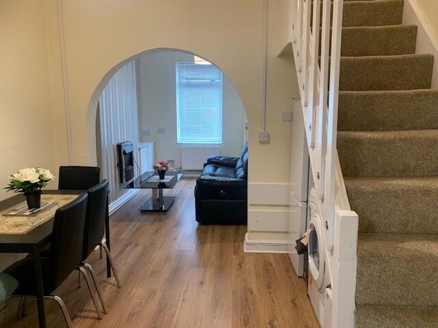 Main image of property: Kearsley Street L4