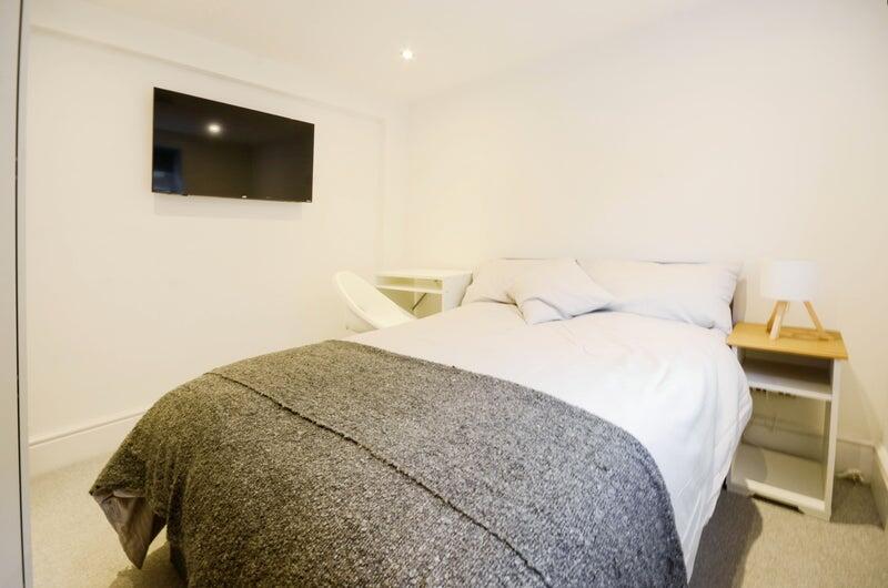 Main image of property: Middlecroft Lane, Gosport