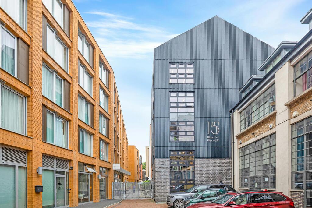 07- -TSP-JJ-UNIT 3, 15 BLUE LION PLACE SE1-32.jpg