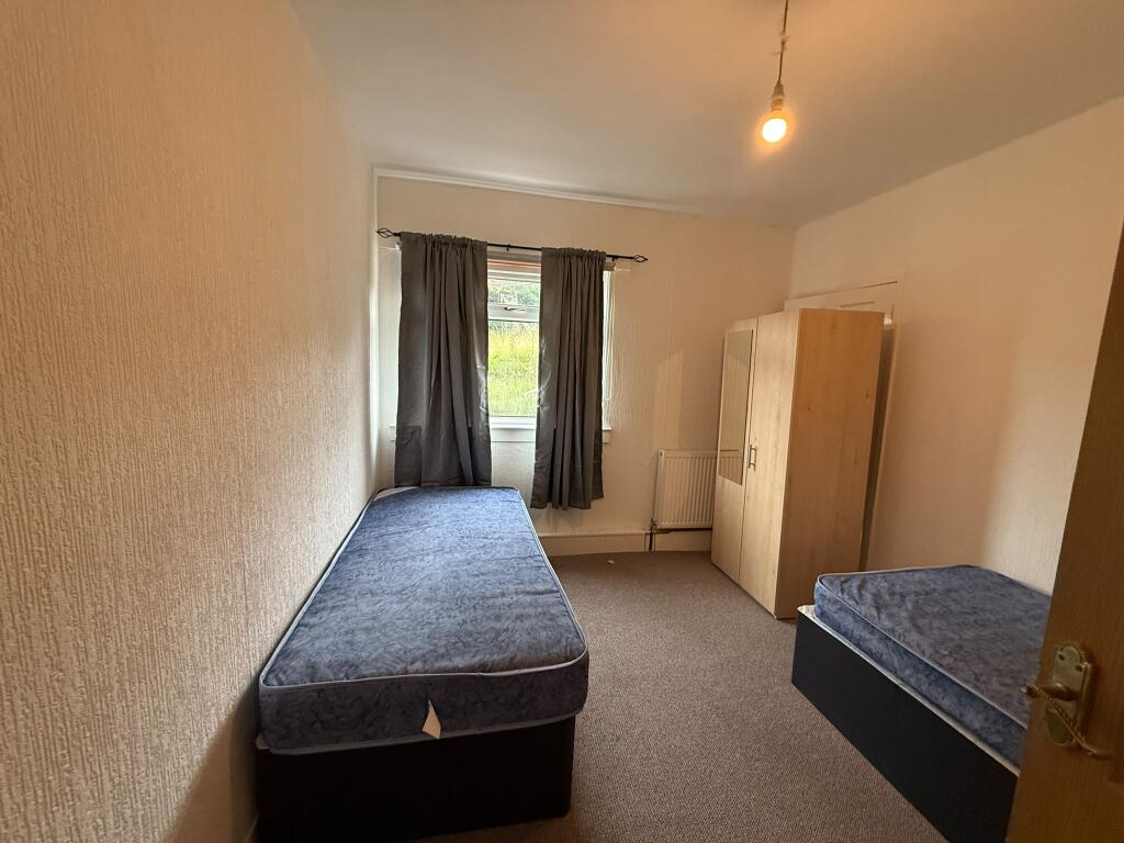 Quarrywood Road, Glasgow, Glasgow City photo 5