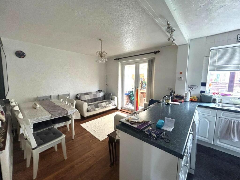 House in Manchester - More