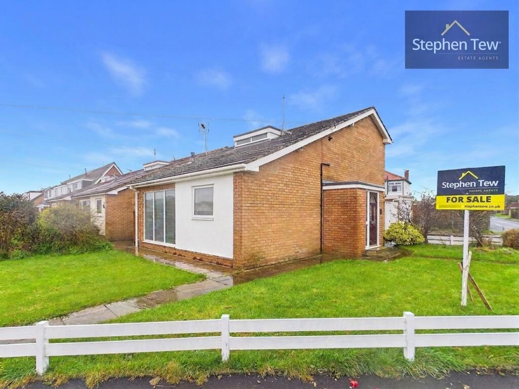 3-bed detached on Bostonway, Blackpool, FY4 4YQ, £190,000