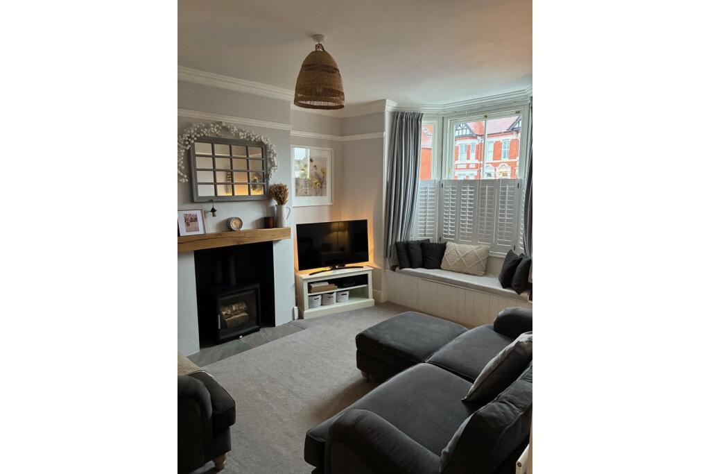 House in Worcester - View 3