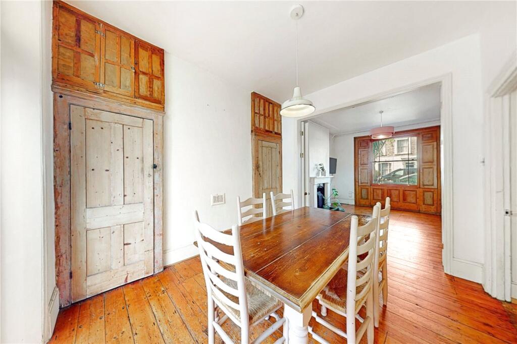 House in London - More