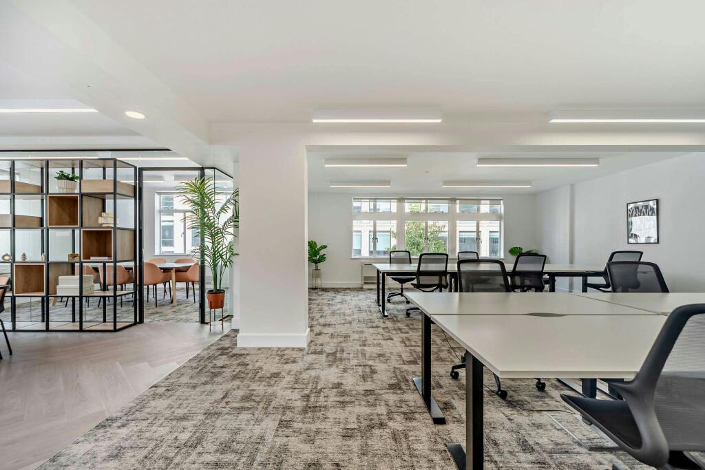 8705242-interior31-800.jpg