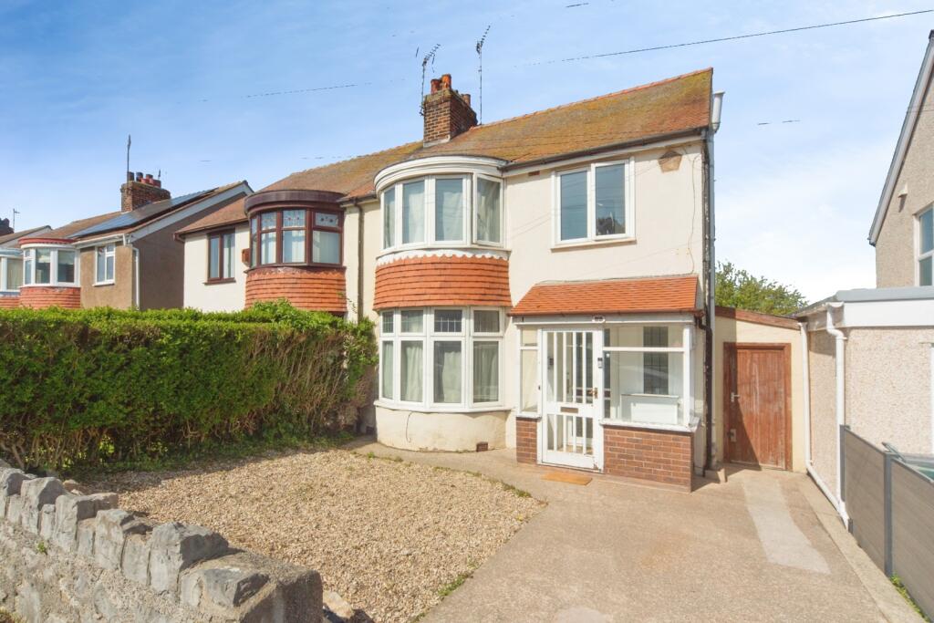 Main image of property: Marine View, Rhos on Sea, Colwyn Bay, Conwy, LL28