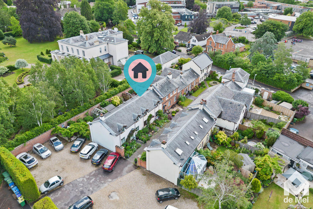 East Court Mews, Charlton Kings, Cheltenham, GL52 - View 5