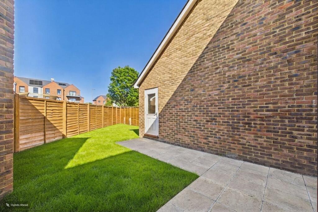 House in Dartford, St Clements Lakes, Stone - More