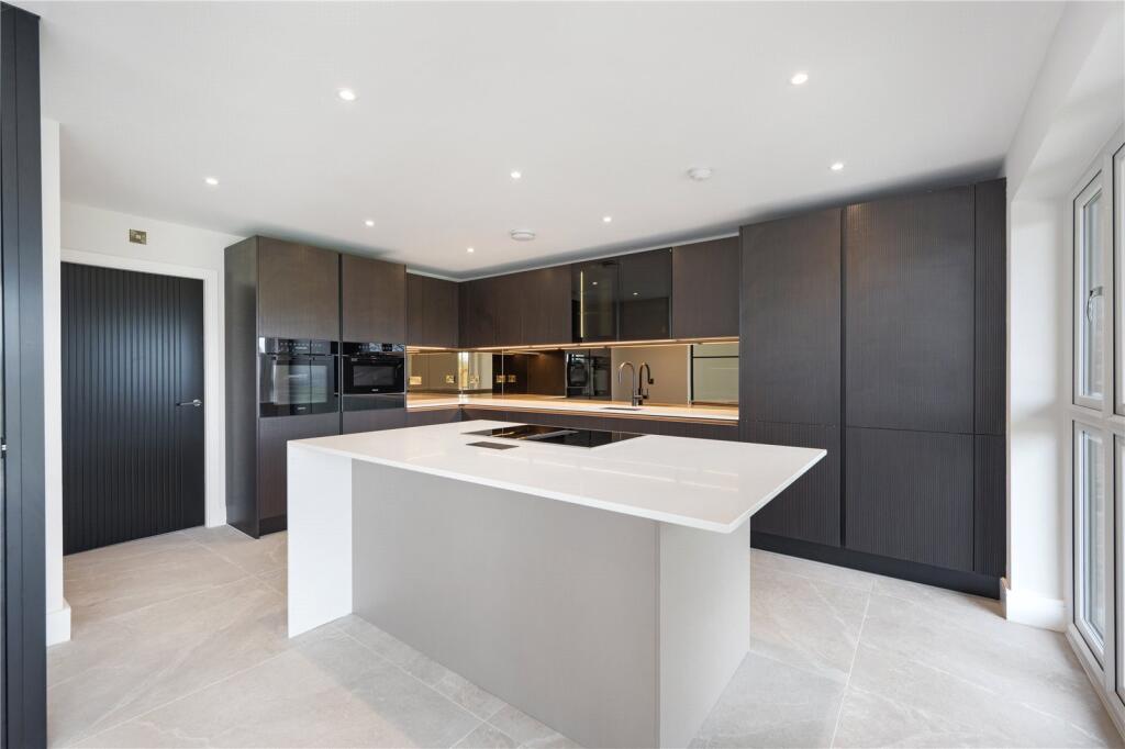 House in Preston, Broughton - View 3