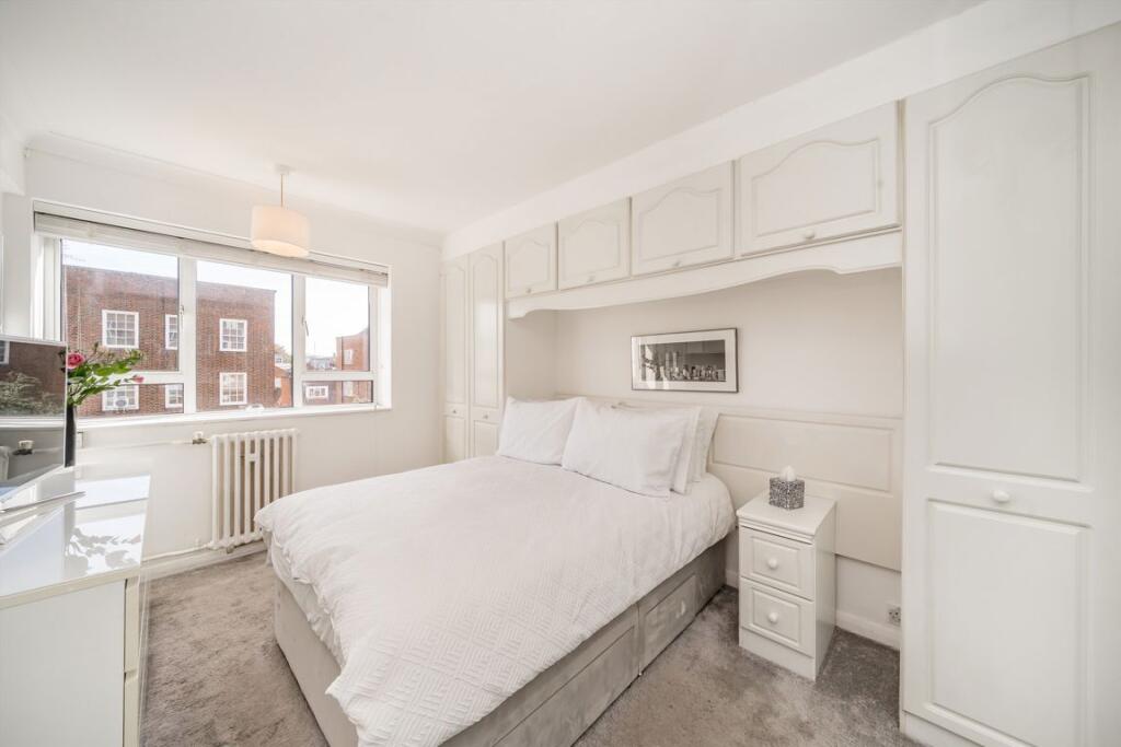 House in London - More