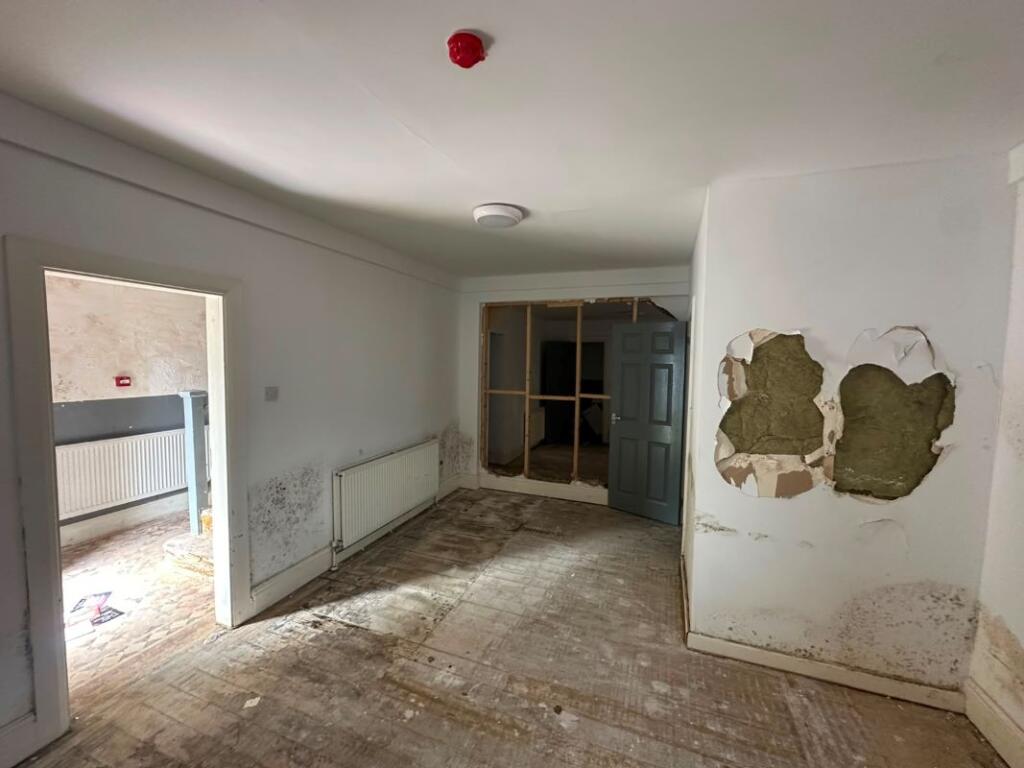 House in Nottingham, Bell's Lane Estate - View 3