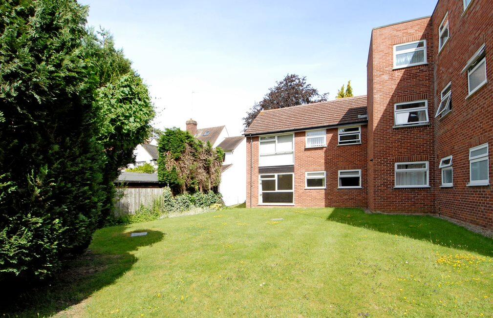 Main image of property: Manor Court, 15 Beech Road, Oxford, OX3