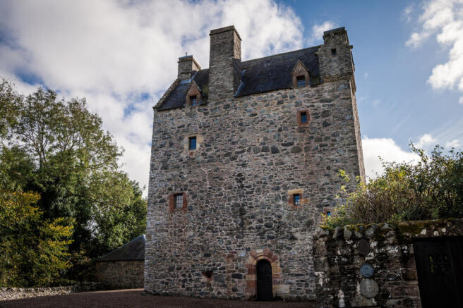 331110 - Exterior2.jpg