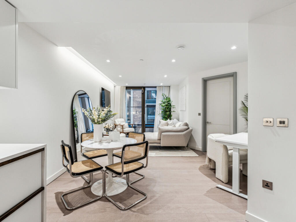 1-bed flat on 1 Newcastle Place, London, W2, £800,000