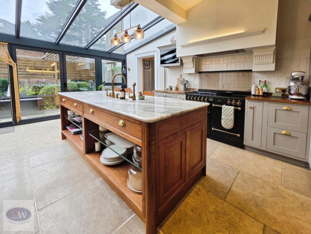 House in Bradford - View 2