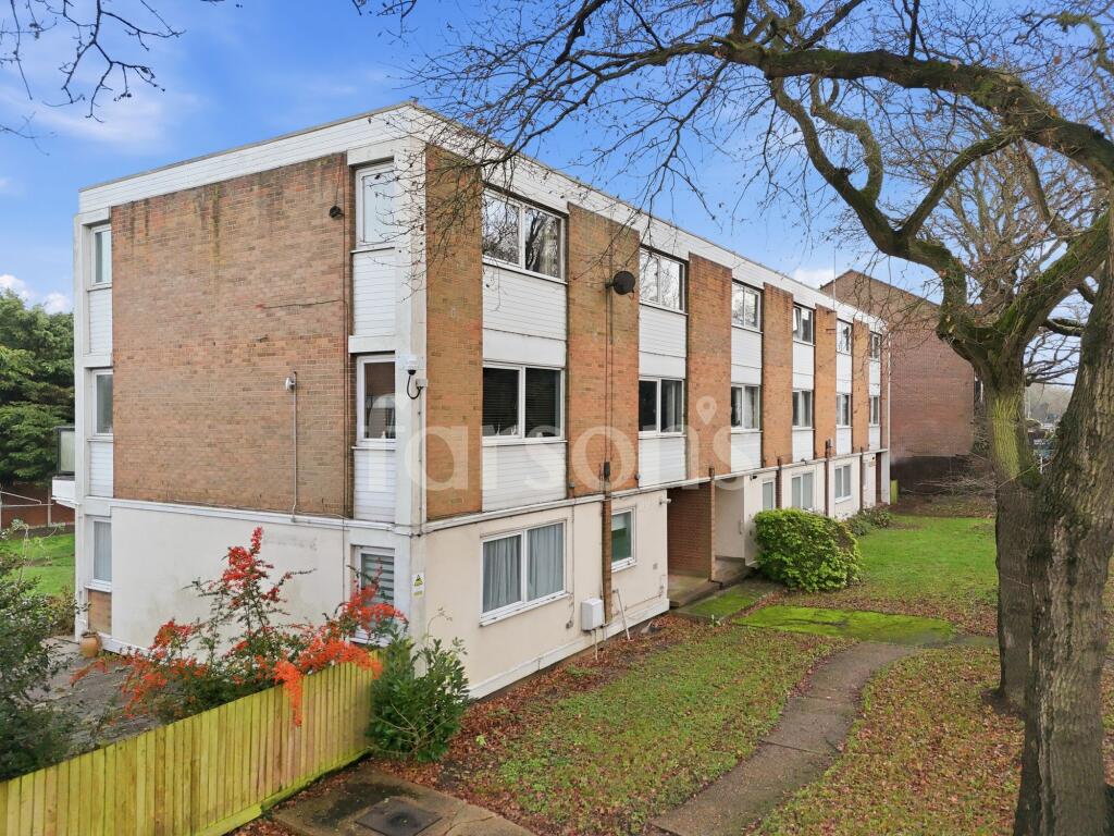 Main image of property: Ongar Road, Pilgrims Hatch, CM15