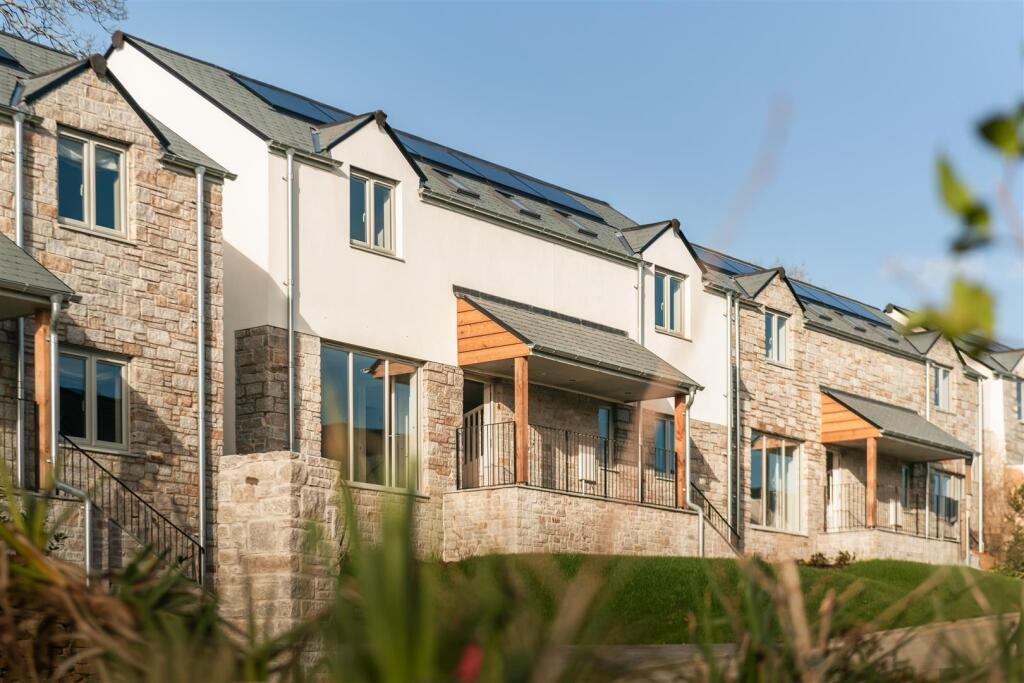 Main image of property: Kingswood, Pentewan Valley