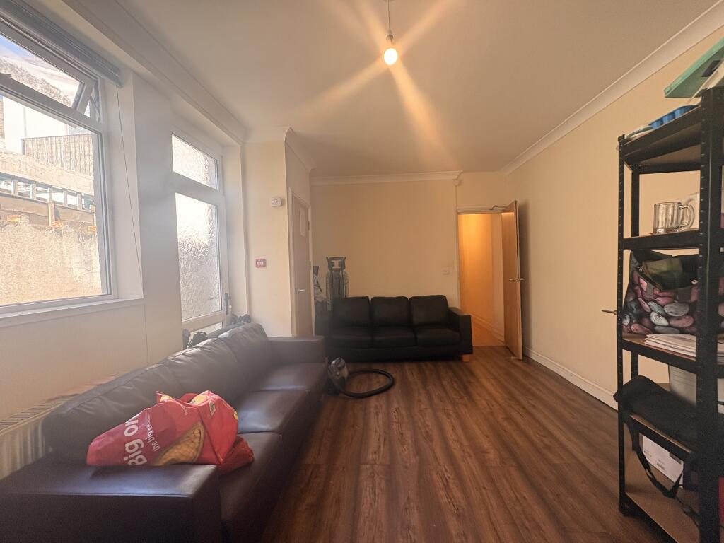 House in Cardiff - View 5
