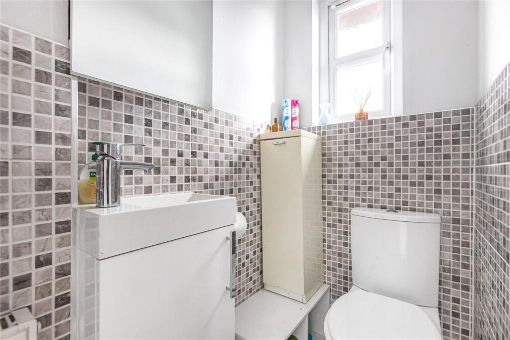 House in Hertsmere, Shenley - More