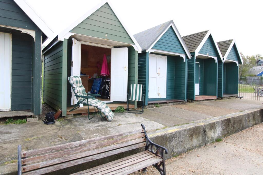 Gurnard Bay, Gurnard - View 5