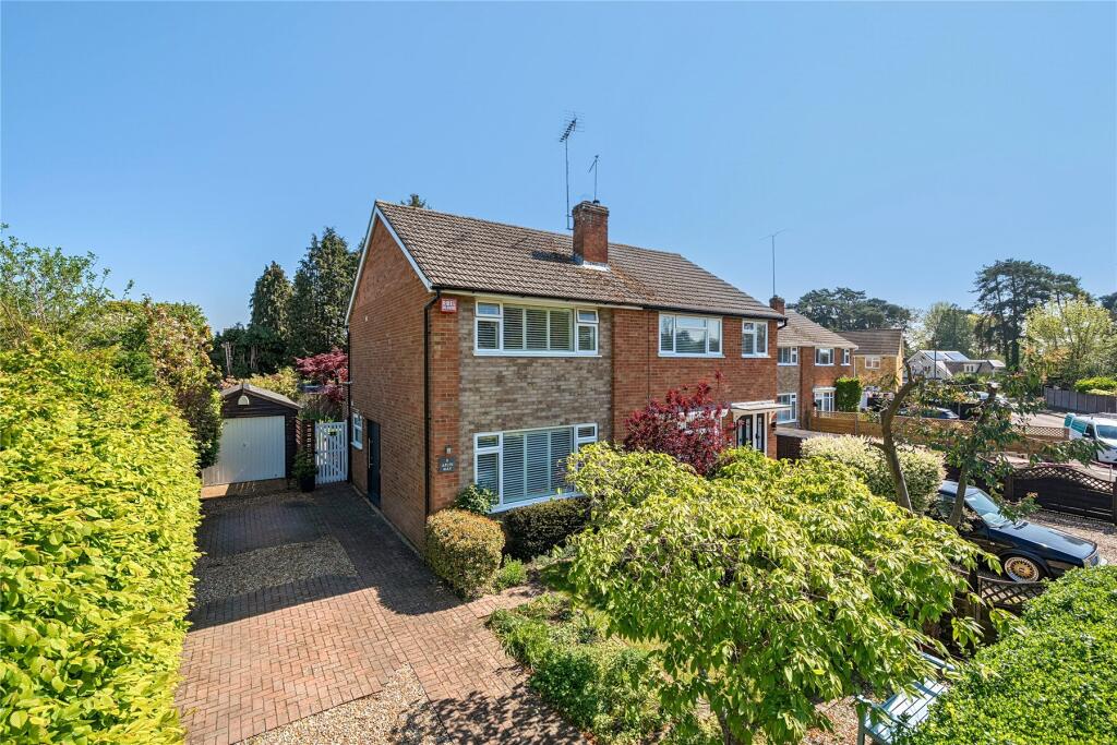 Main image of property: Aplin Way, Lightwater, Surrey, GU18
