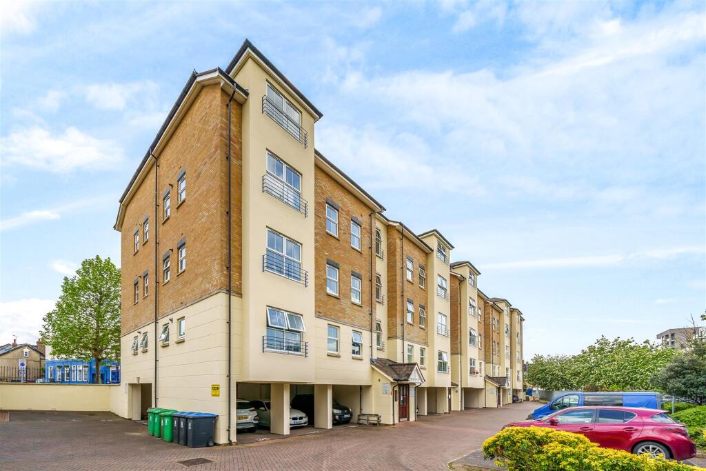 Property photo 8