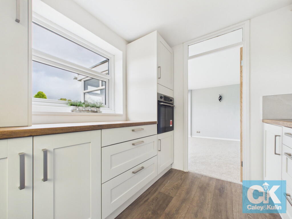 House in Stoke-on-Trent - View 4