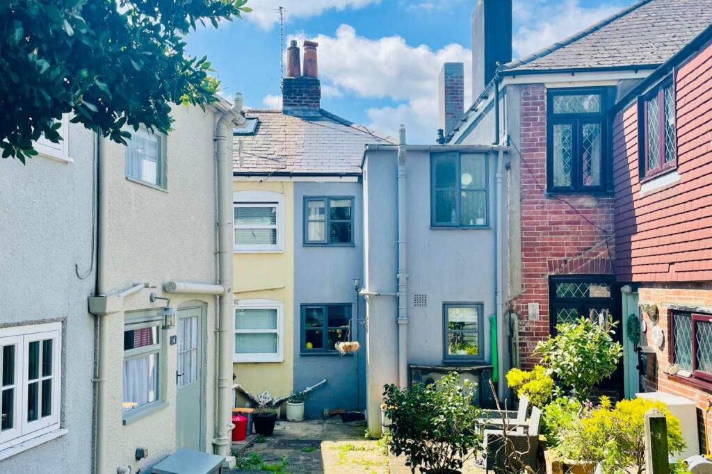 House in Fareham, Hampshire - View 2