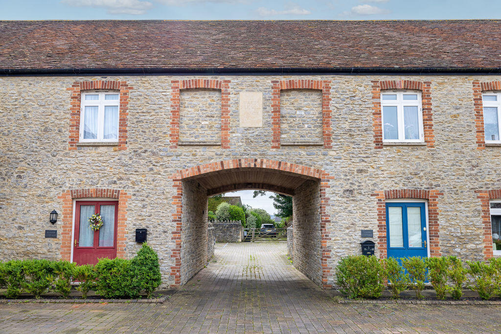 Additional image 2 of Stunning 3-bedroom Silk Mill Conversion In Evercreech