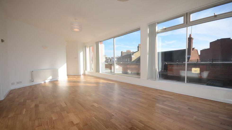 Main image of property: Queen Annes Court, Peascod Street, Windsor, SL4