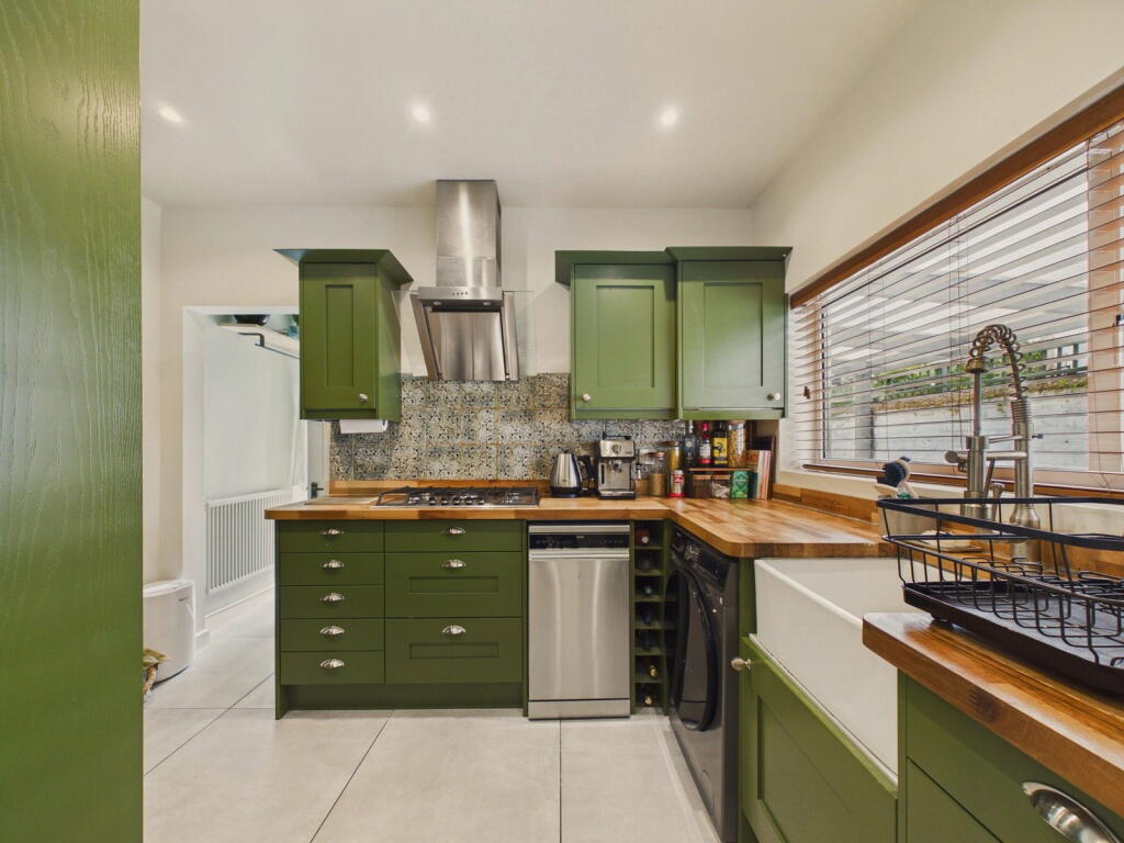 Apartment in Worthing, West Worthing - More