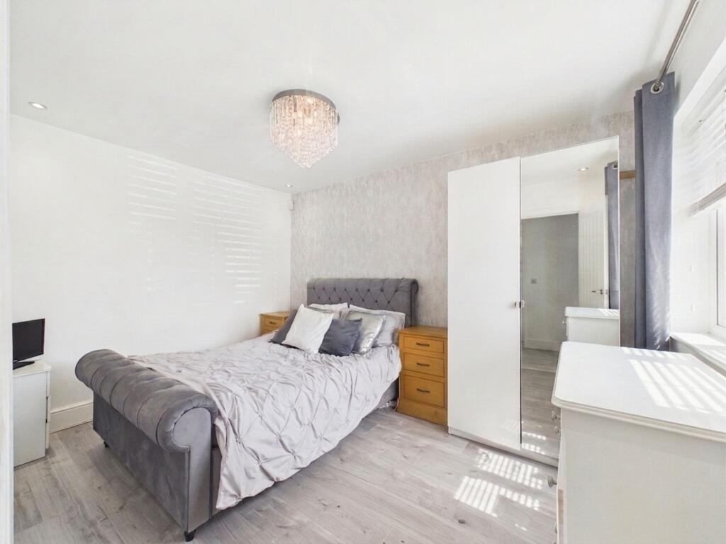 House in Thurrock, Essex - More