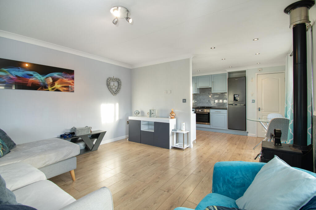 Seaview Avenue, Seaton Estate, Arbroath, Angus photo 4