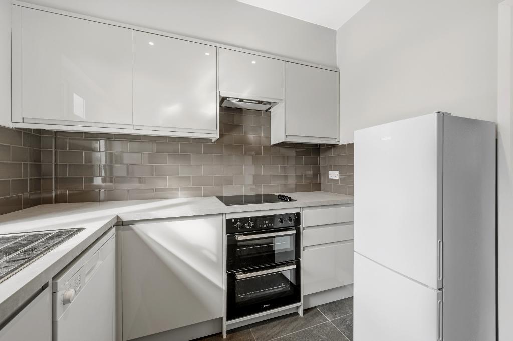 Main image of property: 382 Malden Road, Worcester Park, KT4 7NL