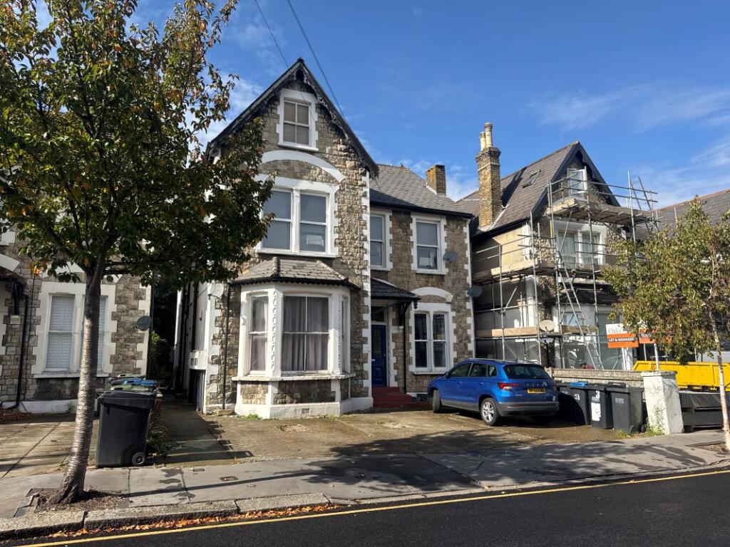 Main image of property: Flat 4, 93 Outram Road, Croydon, CR0 6XJ