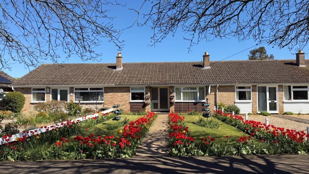 Main image of property: Linden Way, Haddenham, Ely