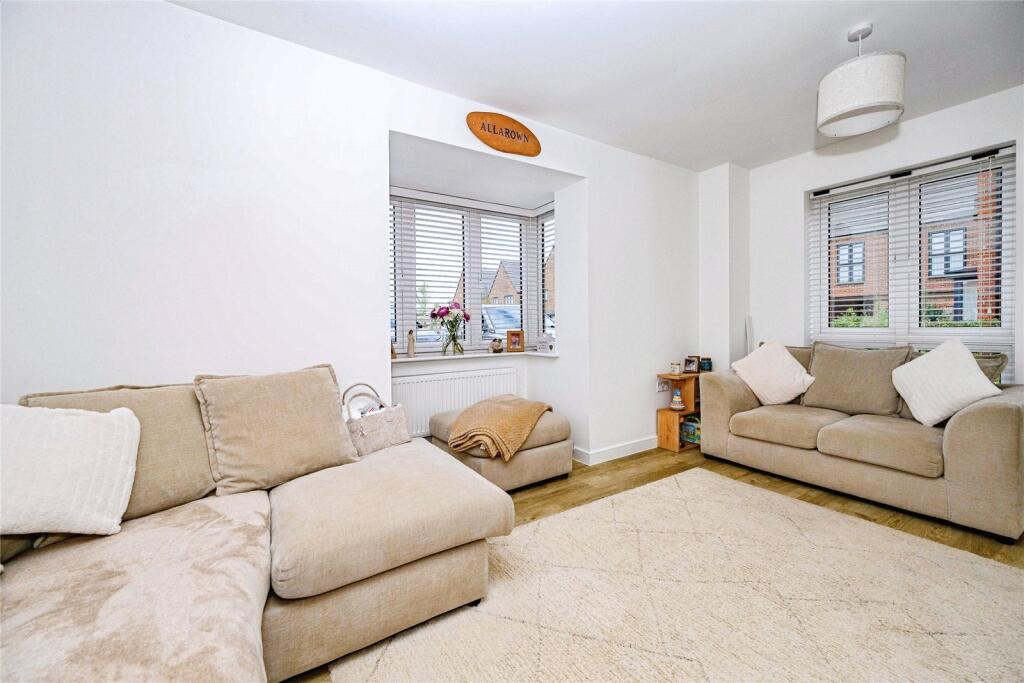 House in Luton - View 4