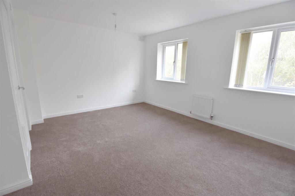 Argyll Way, Smethwick, B66 2BQ photo 4