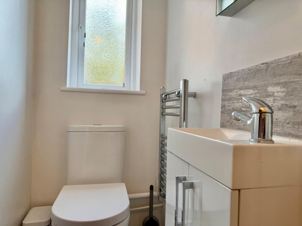 House in Worcester - View 5
