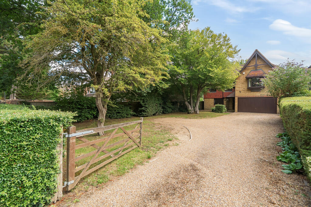 5-bed detached on Ducks Hill Road, Northwood, £1,300,000