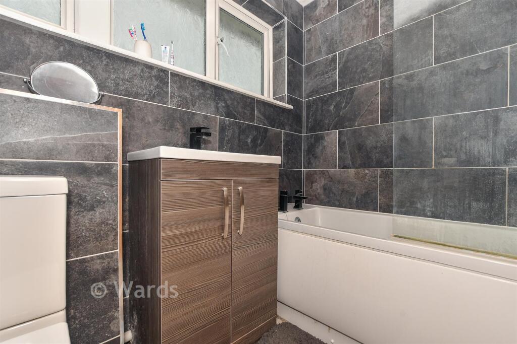 House in Maidstone, Headcorn - More