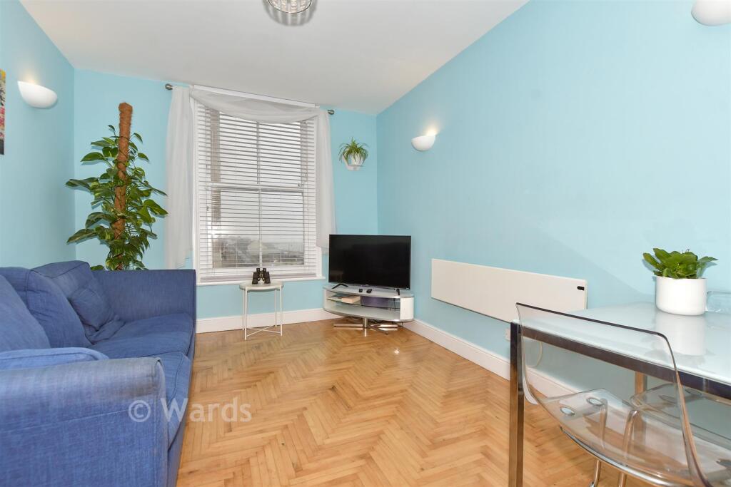 Apartment in Herne Bay, Hunter's Forstal, Oxenden - View 3