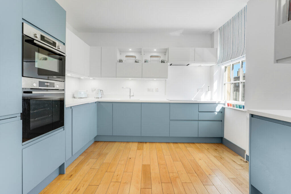 Apartment in Edinburgh - View 5