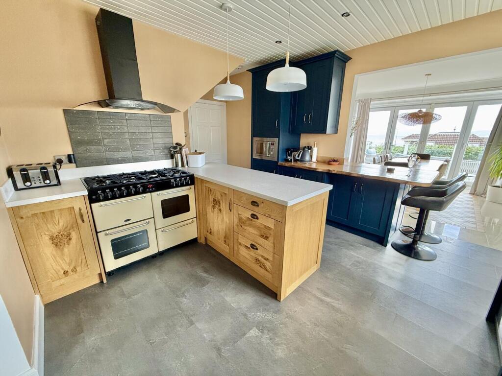 House in Kilmarnock, North Ayrshire - More