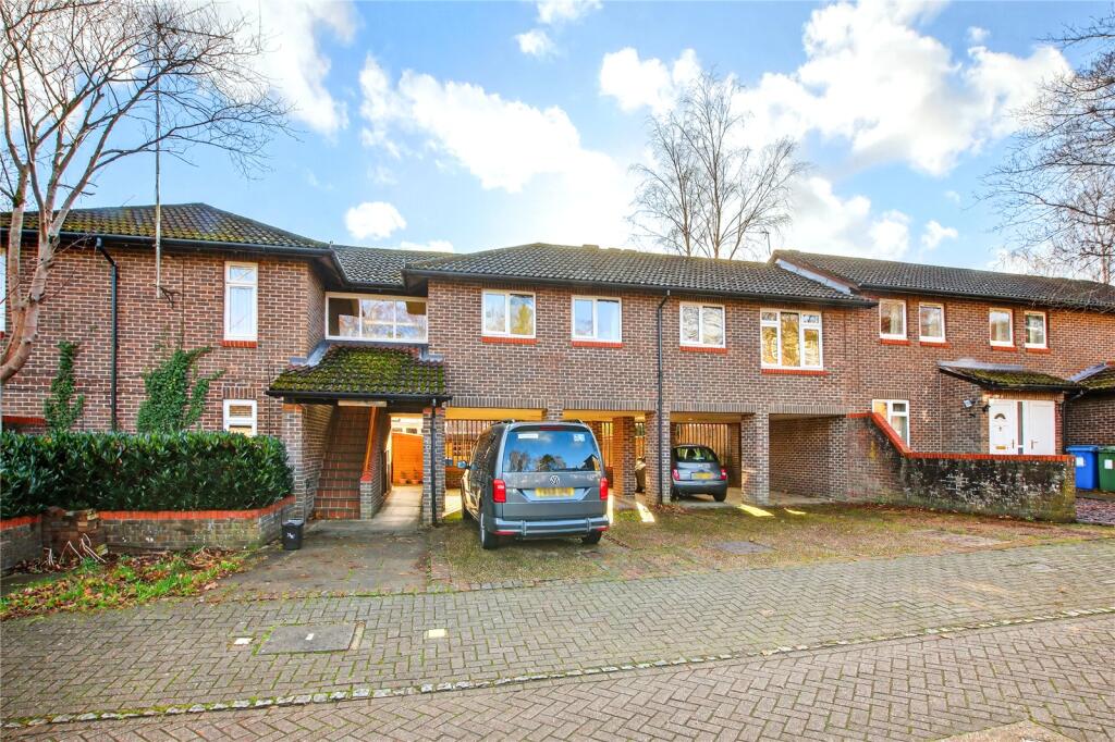 Main image of property: Denmead Court, Bracknell, Berkshire, RG12