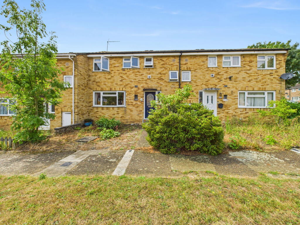 Main image of property: Chestnut Walk, Witham, CM8 2PR
