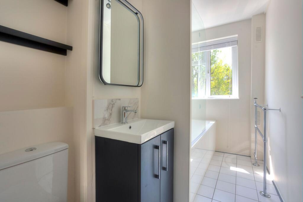 Apartment in Hove, Brighton and Hove - More