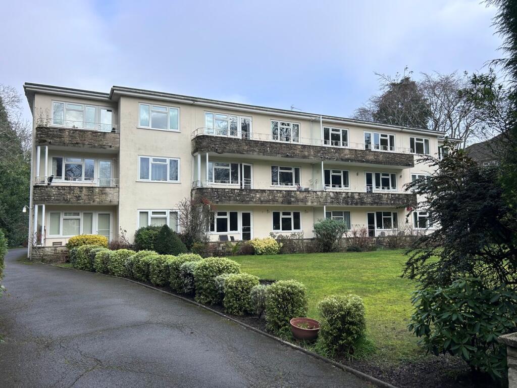 3-bed flat on Marlborough Road, WESTBOURNE, BH4, £310,000