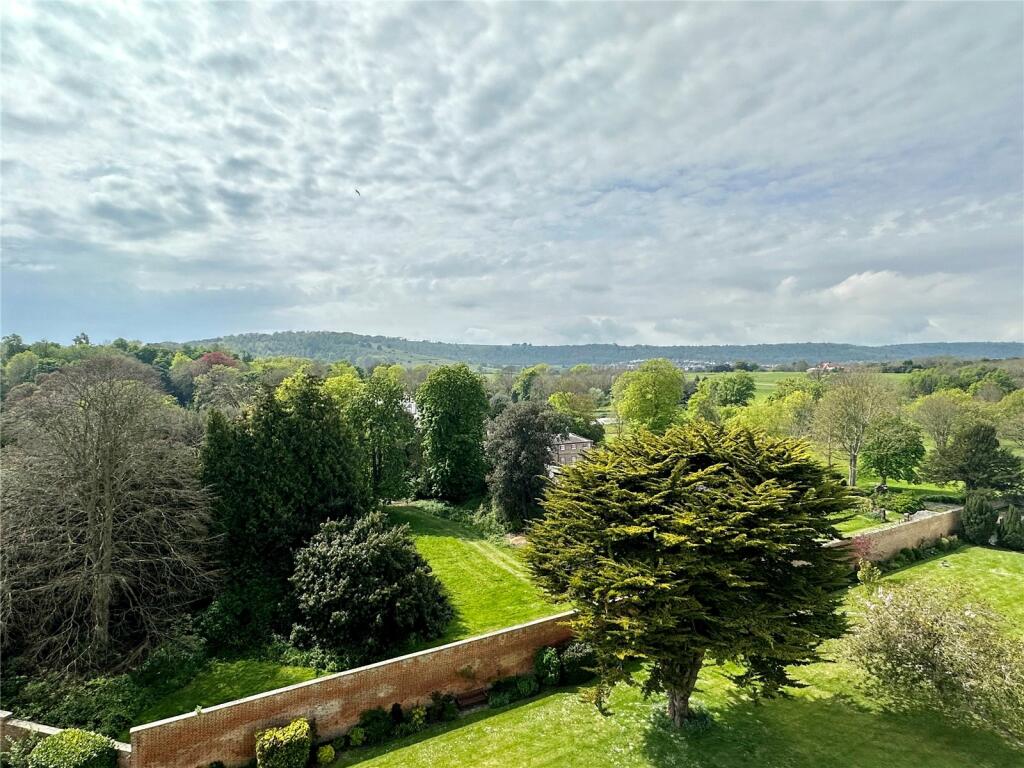 Compton Place Road, Eastbourne, BN21 photo 3