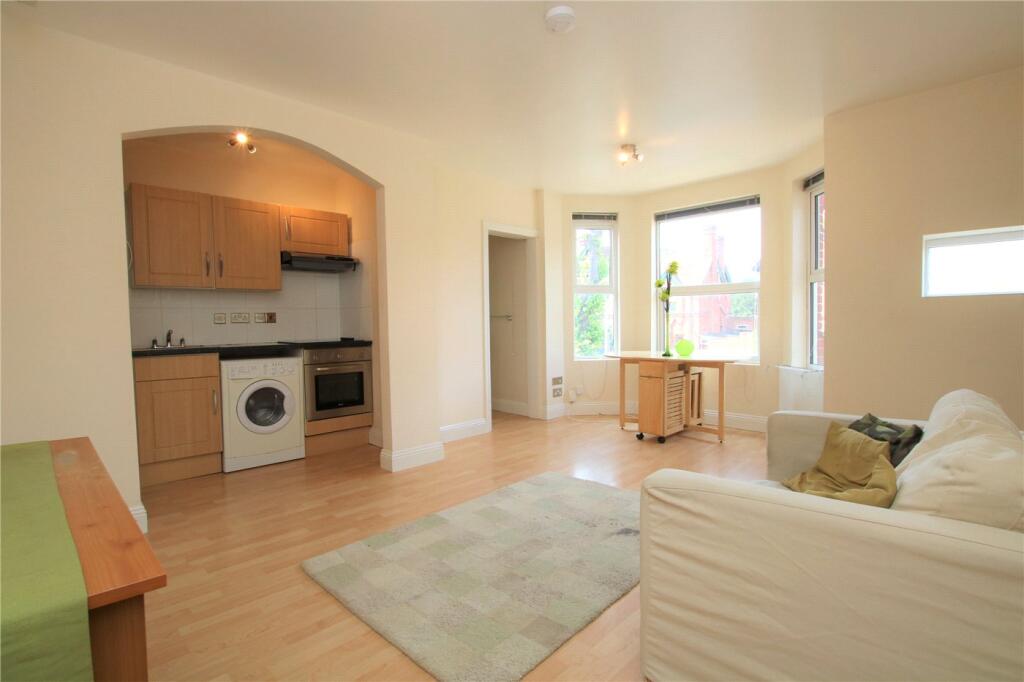Apartment in Reading - View 2